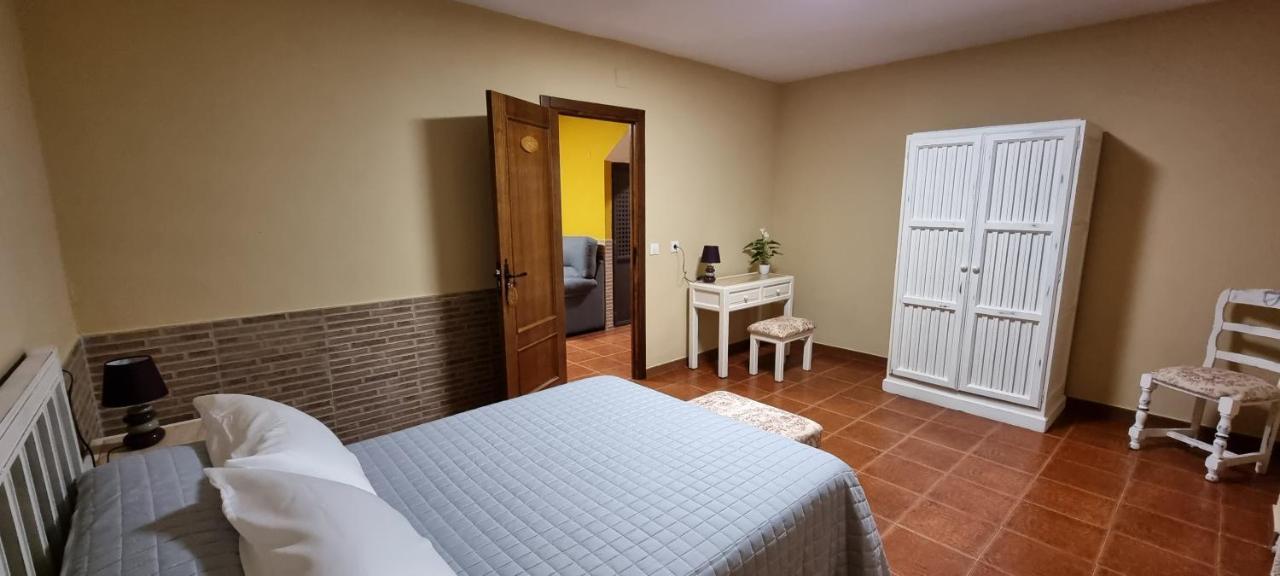 Apartamento Turistico "El Rincon De La Pernila" กวาดาลูเป ภายนอก รูปภาพ