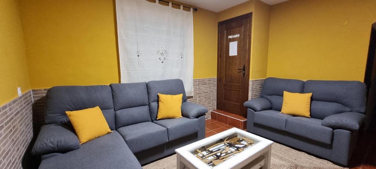 Apartamento Turistico "El Rincon De La Pernila" กวาดาลูเป ภายนอก รูปภาพ
