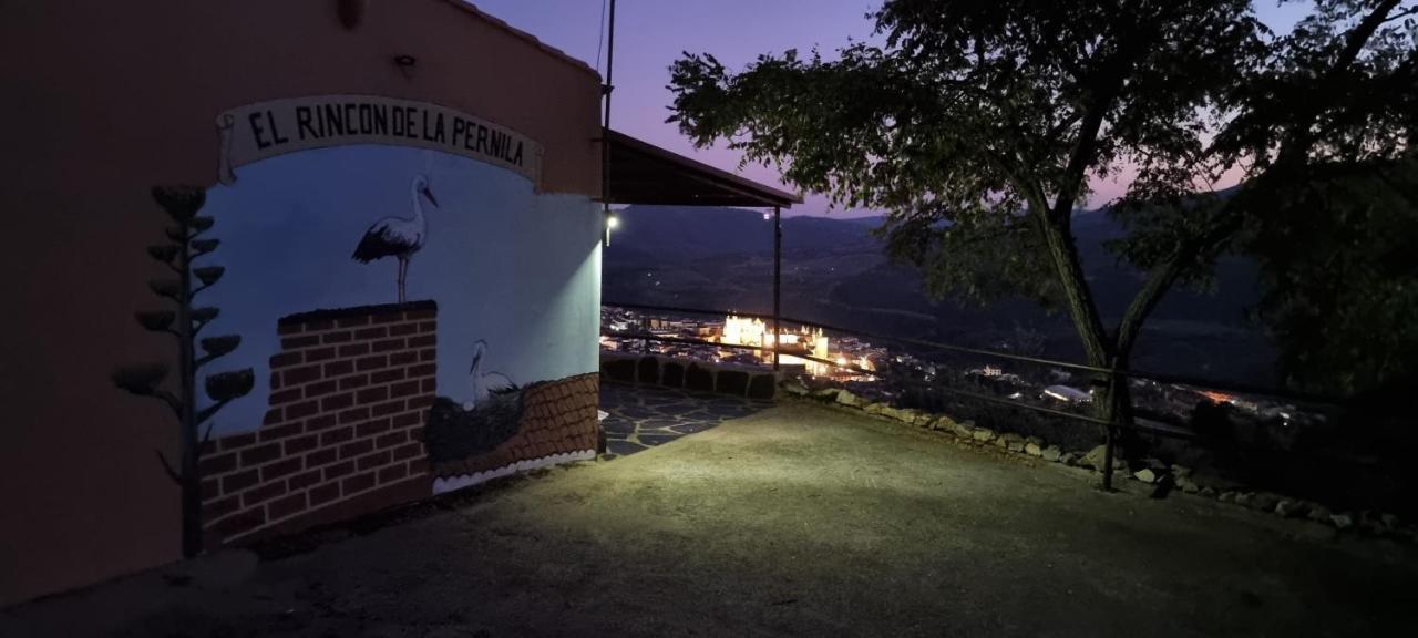 Apartamento Turistico "El Rincon De La Pernila" กวาดาลูเป ภายนอก รูปภาพ