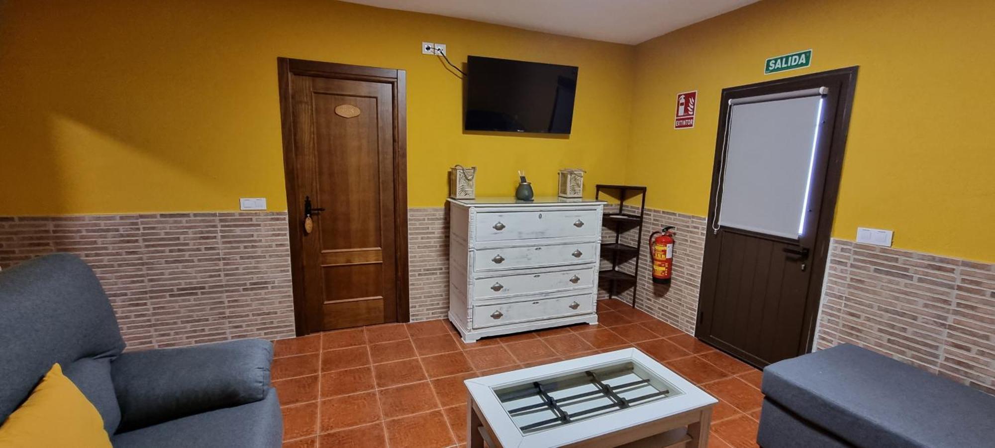 Apartamento Turistico "El Rincon De La Pernila" กวาดาลูเป ภายนอก รูปภาพ