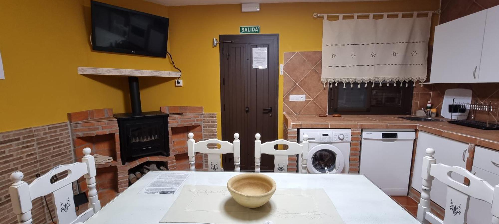 Apartamento Turistico "El Rincon De La Pernila" กวาดาลูเป ภายนอก รูปภาพ