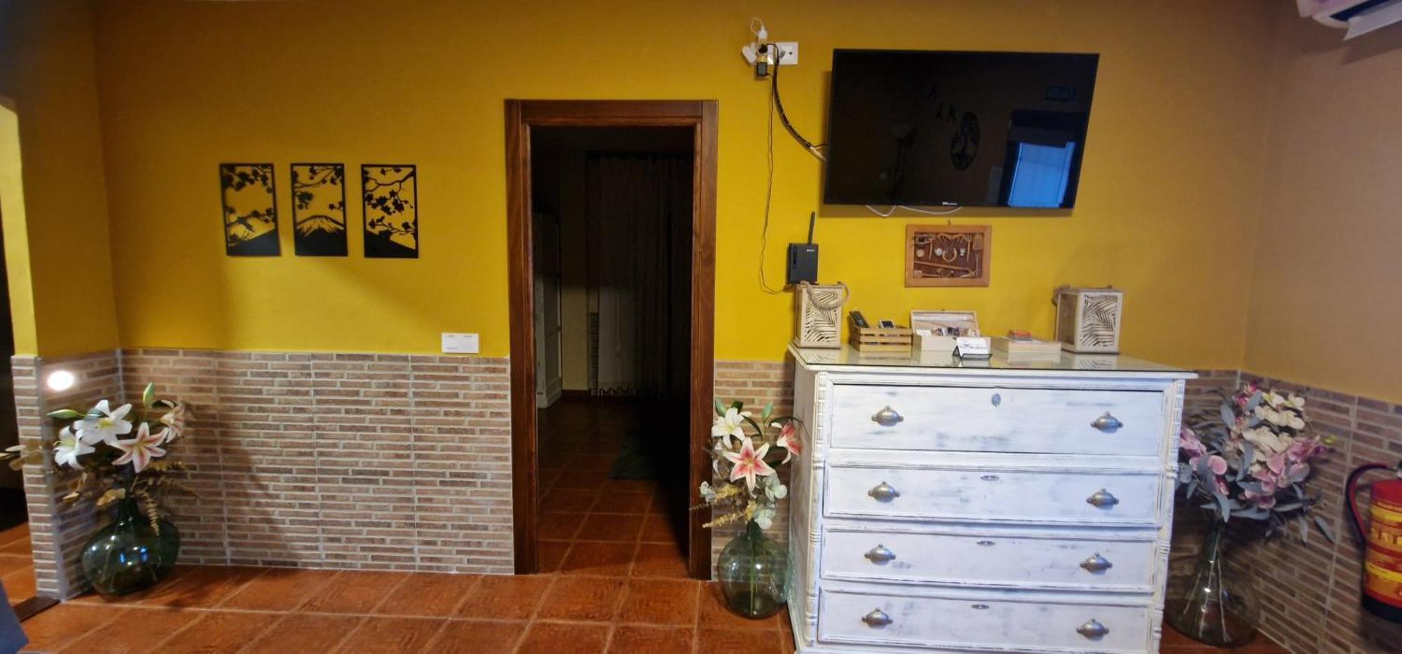 Apartamento Turistico "El Rincon De La Pernila" กวาดาลูเป ภายนอก รูปภาพ